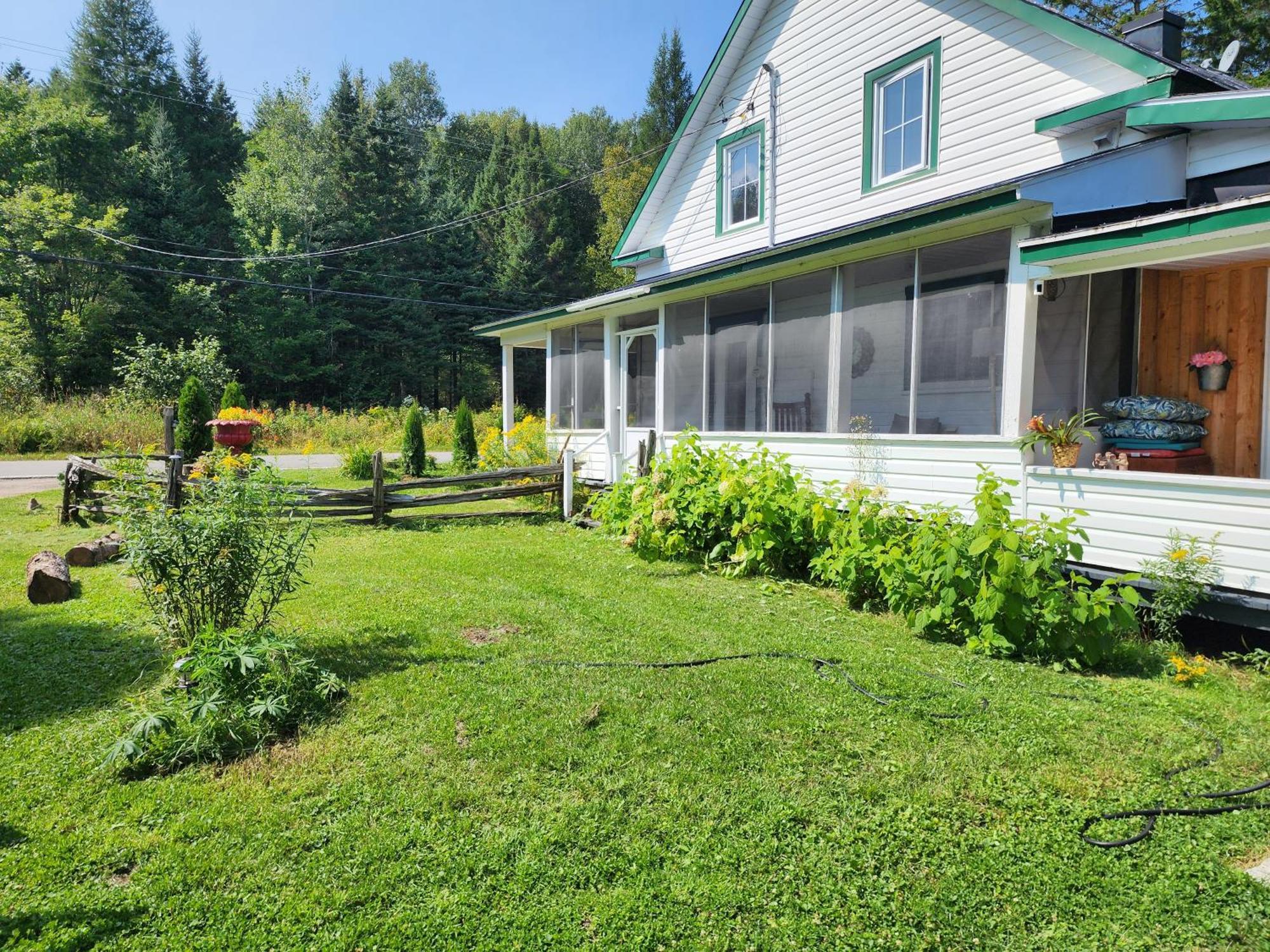 Chalets Nabu La Sacacomie - Riviere - Billard Saint-Alexis-des-Monts Zewnętrze zdjęcie
